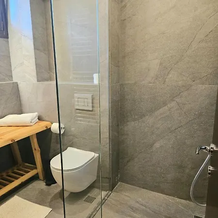 فيلة Sani Waterscape